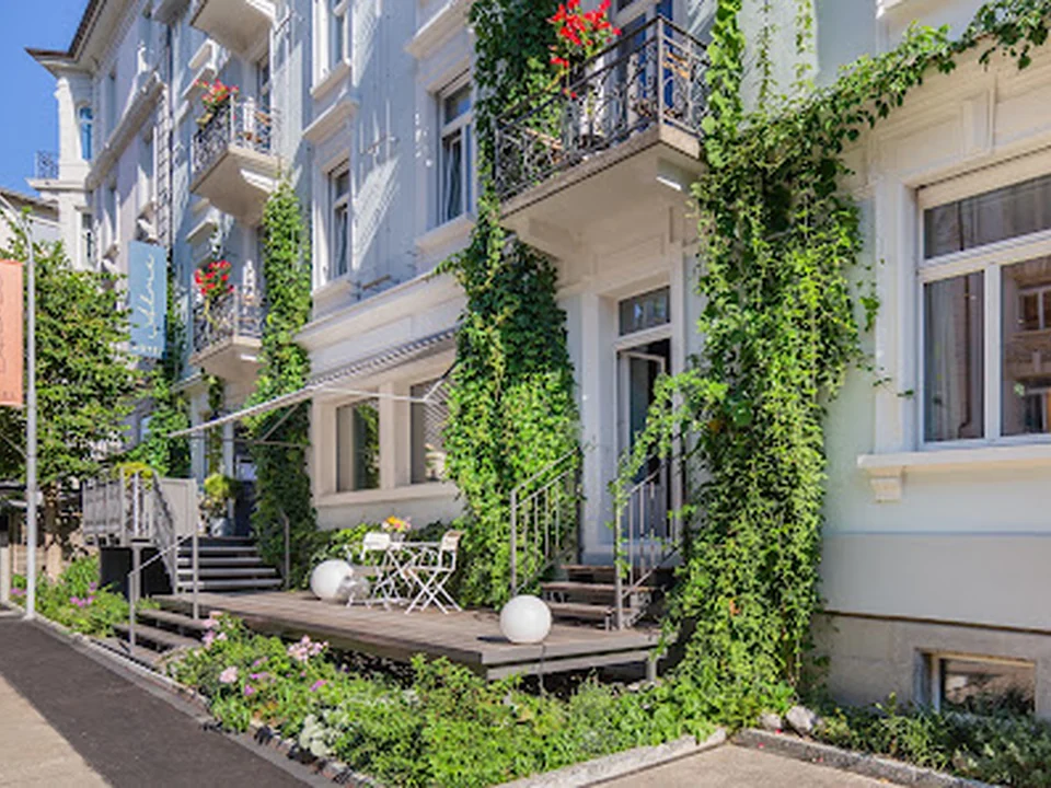 Alma Hotel - Boutique hideaway by the lake with rooftop and ladies-only wellness