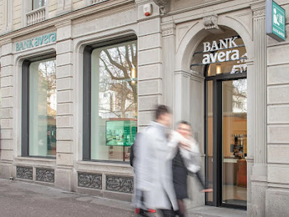 Bank Avera