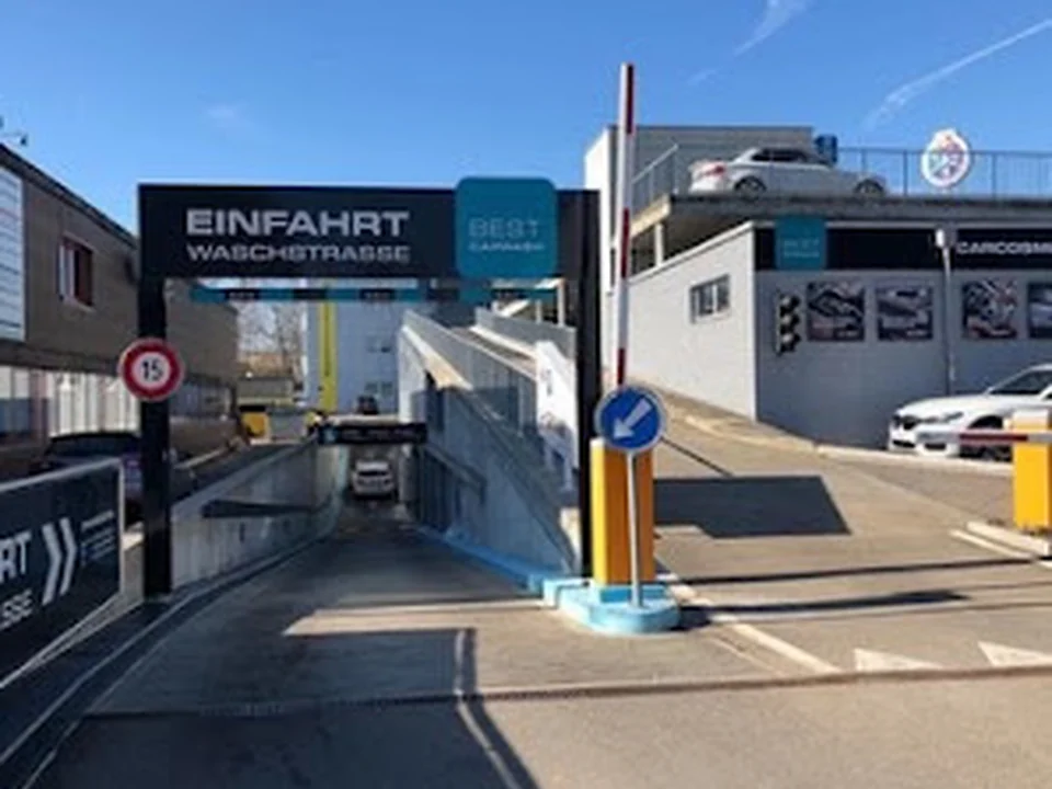 Foto de BEST CARWASH Zürich/Volketswil