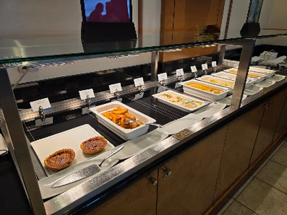 Emirates Lounge