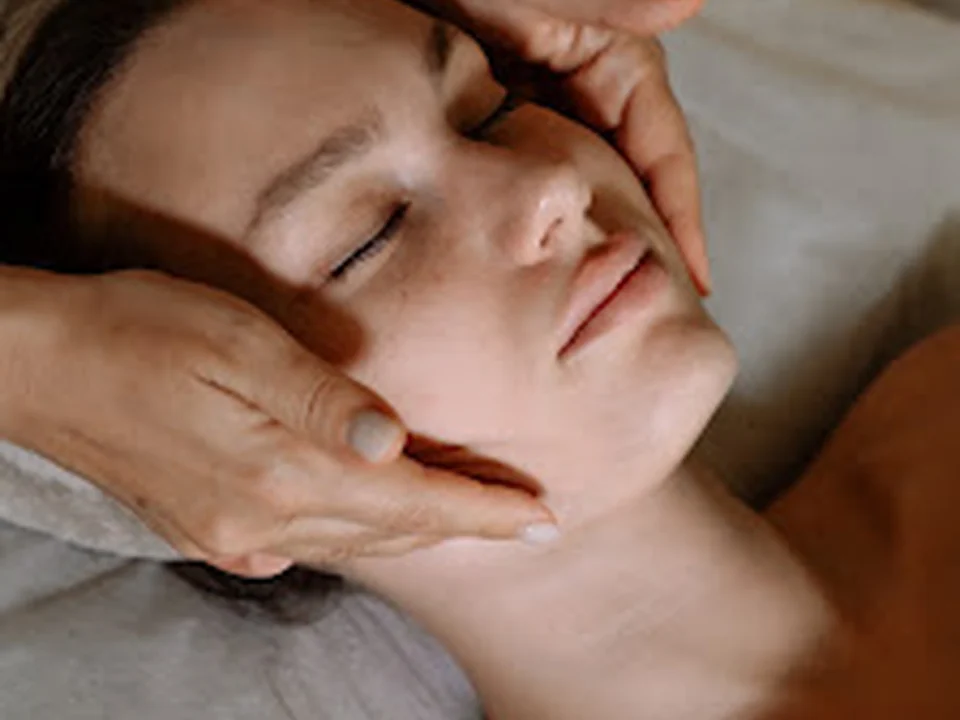 GetSetGlow Facial Wellness City