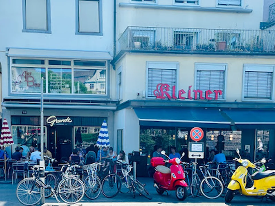 Grande Café & Bar