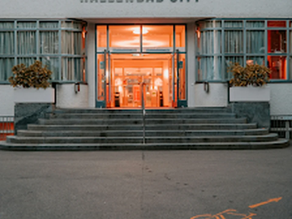 Hallenbad City