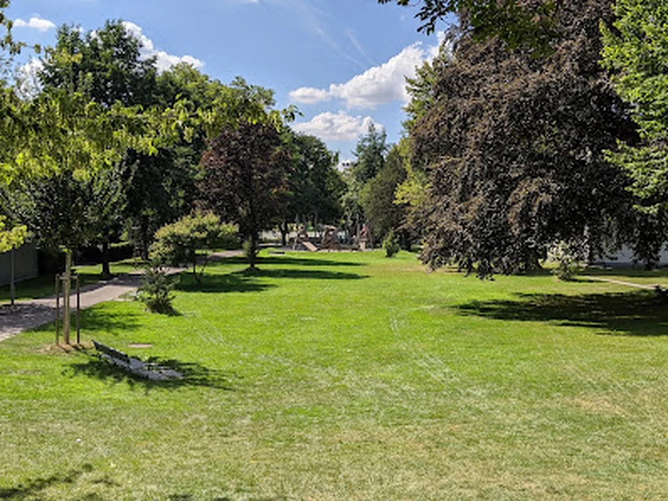 Spielplatz 11