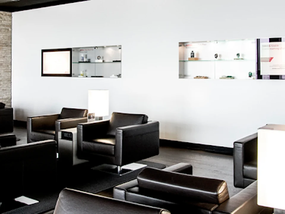 SWISS Business Lounge D
