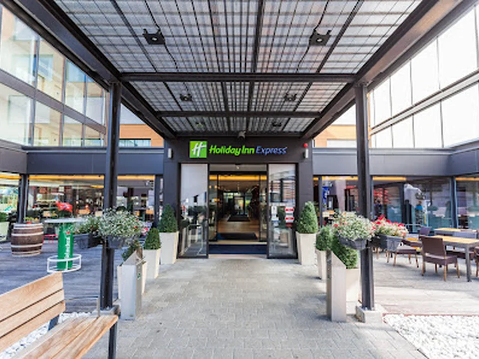 Holiday Inn Express Zürich Airport by IHG