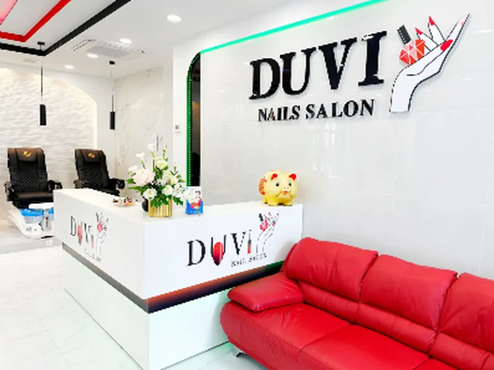 Nagelstudio Zürich - DUVI Nails an der Langstrasse