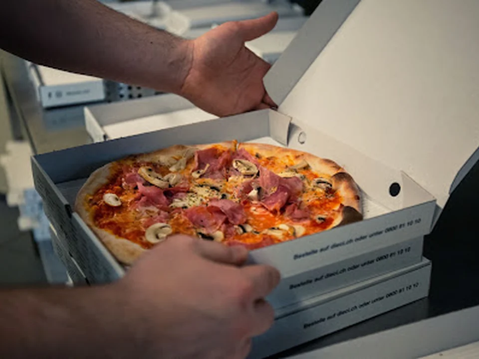 dieci Pizza Kurier Zürich Hardbrücke