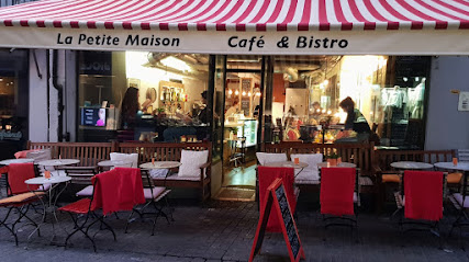 La Petite Maison Cafe