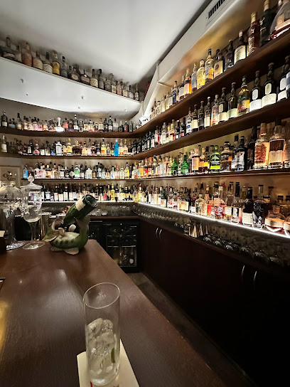 The 16 Best Bars in Zurich Old Town | Zurich10